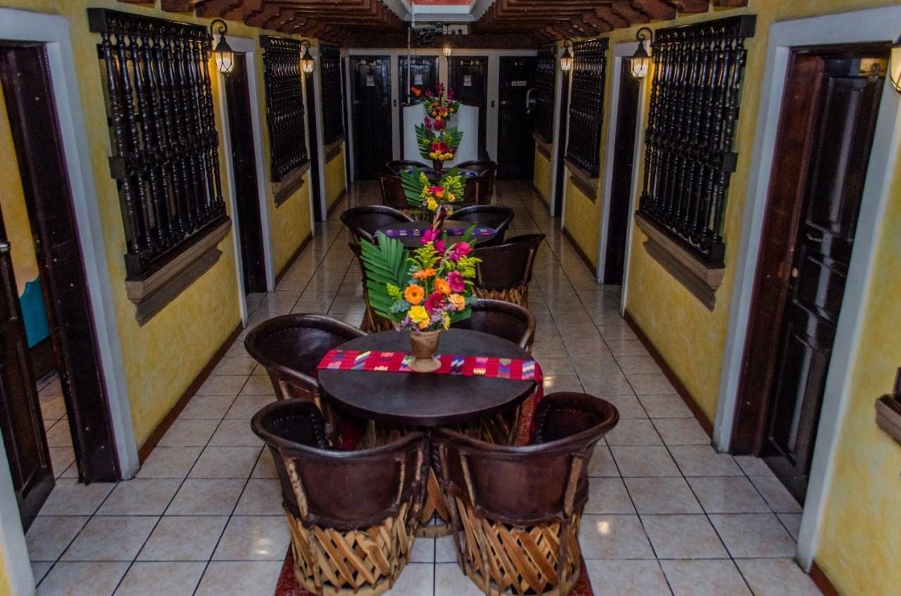 Hotel Casa Santa Lucia Antigua ภายนอก รูปภาพ