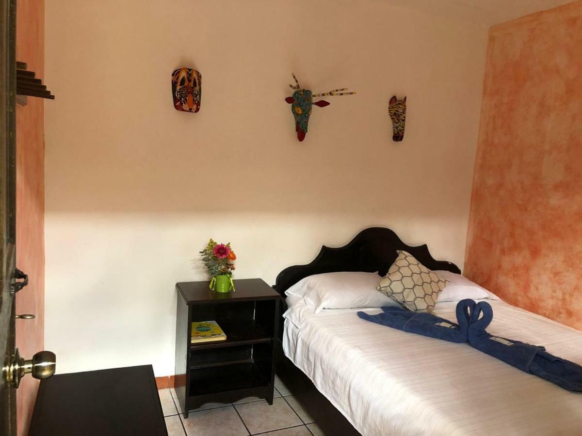 Hotel Casa Santa Lucia Antigua ภายนอก รูปภาพ