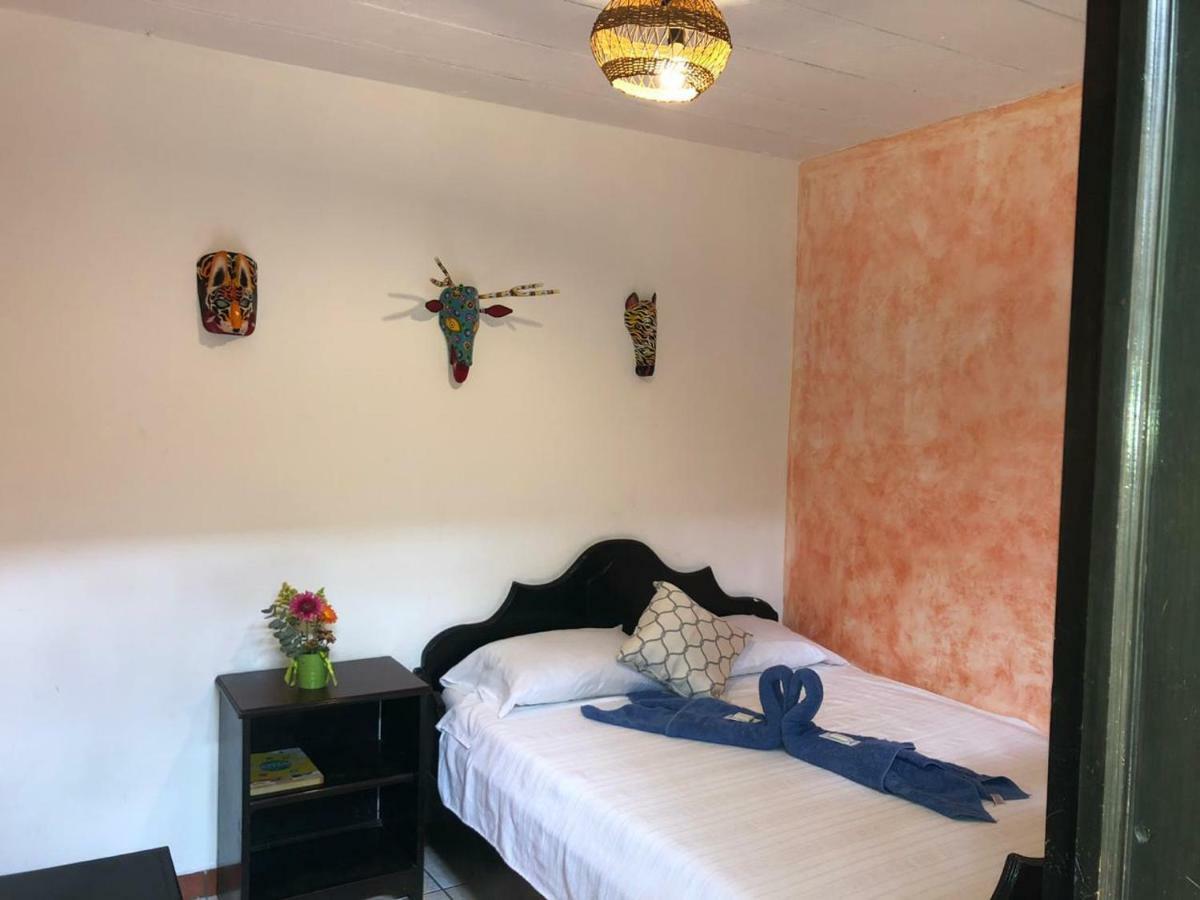 Hotel Casa Santa Lucia Antigua ภายนอก รูปภาพ